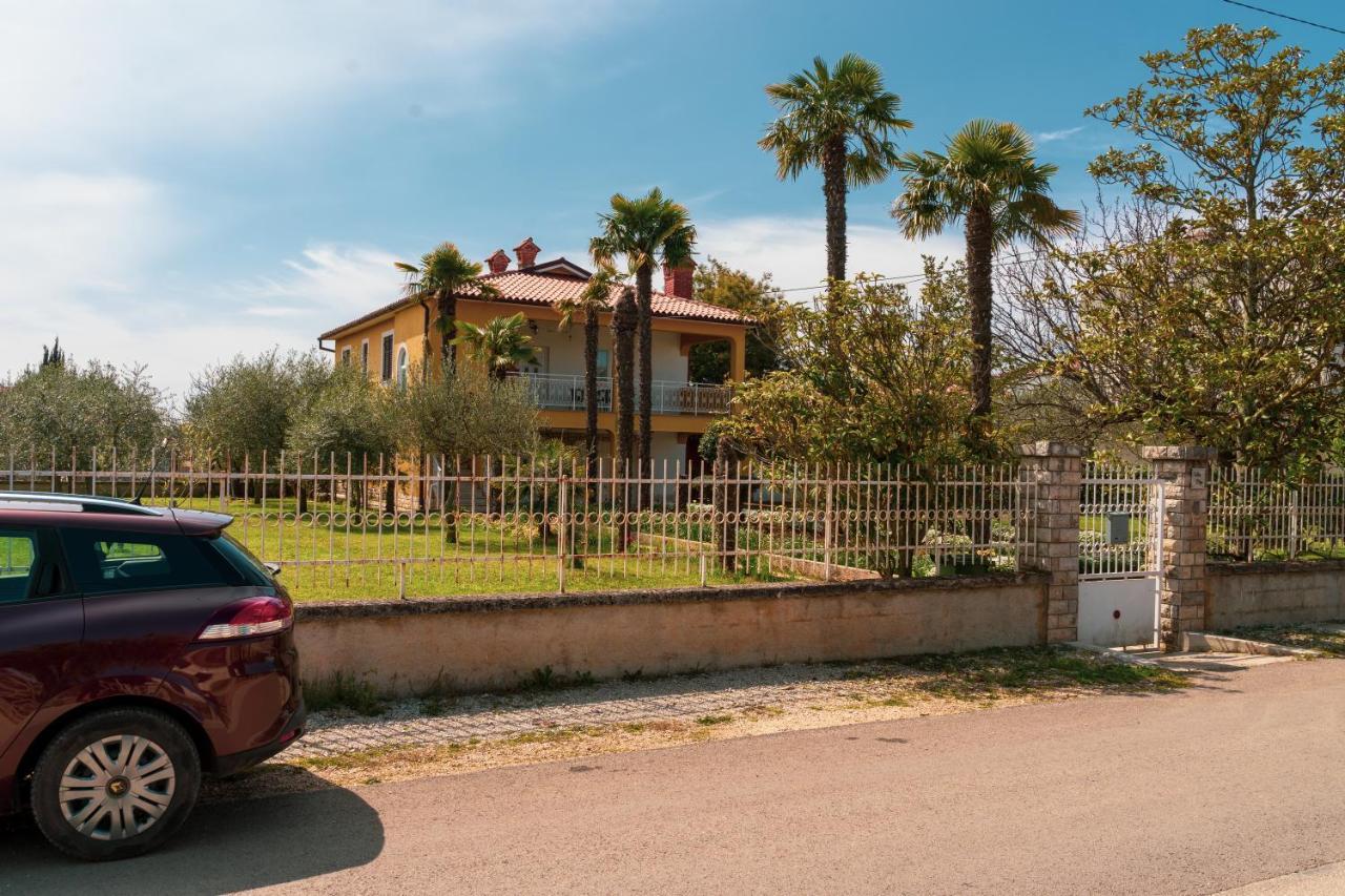 Apartment Villa Olga Πόρετς Εξωτερικό φωτογραφία