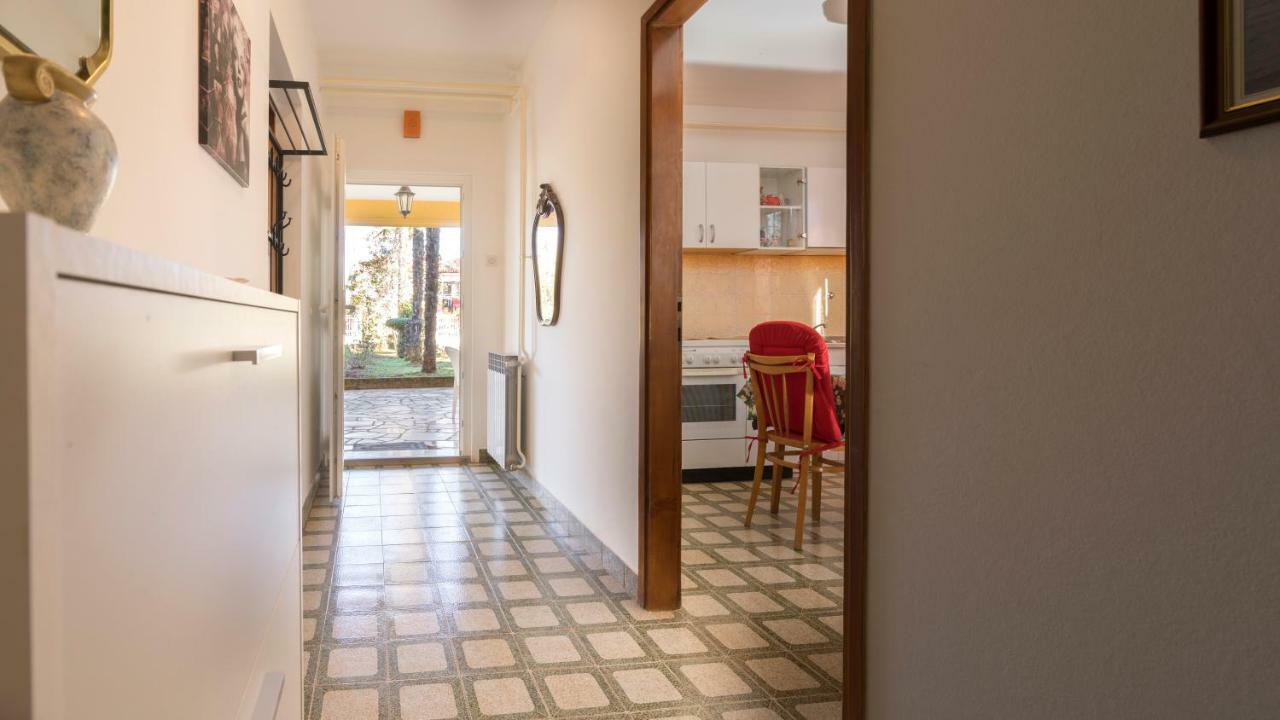 Apartment Villa Olga Πόρετς Εξωτερικό φωτογραφία