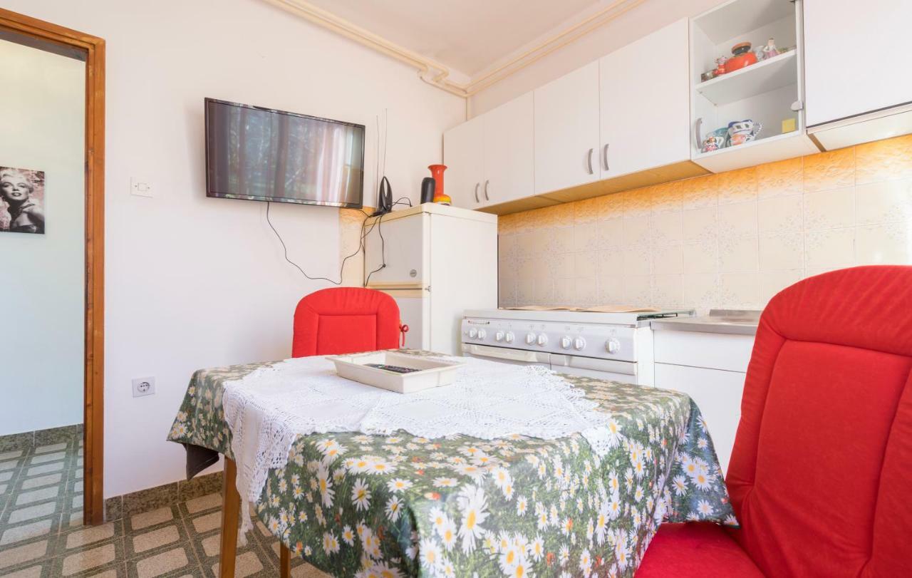 Apartment Villa Olga Πόρετς Εξωτερικό φωτογραφία